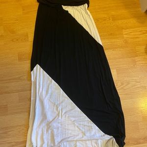 Black and white maxi skirt